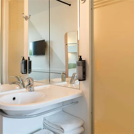 Ibis Budget Nord * Tours