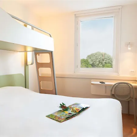 Ibis Budget Nord * Tours