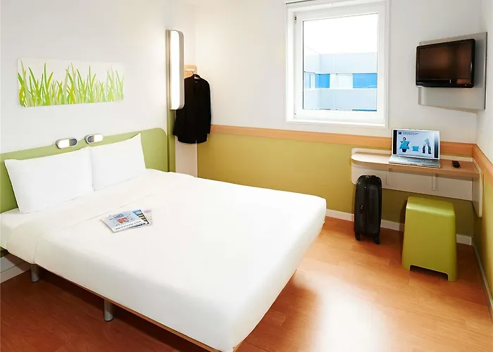 Ibis Budget Nord Hotell Tours